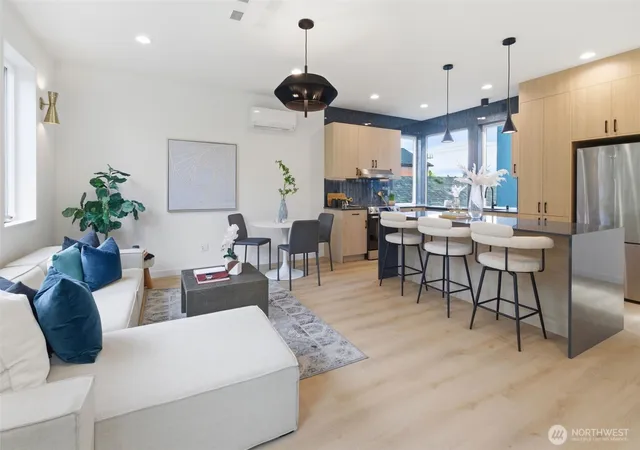 Photo 2 of Single family home for sale at 4517 35th Avenue S #C, Seattle, WA 98118 | MLS# NWM2517608 | Listing updated on 2026-10-16