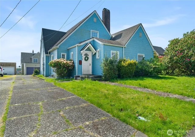 Photo 1 of Single family home for sale at 409 W 5th Street, Aberdeen, WA 98520 | MLS# NWM2517611 | Listing updated on 2026-09-21