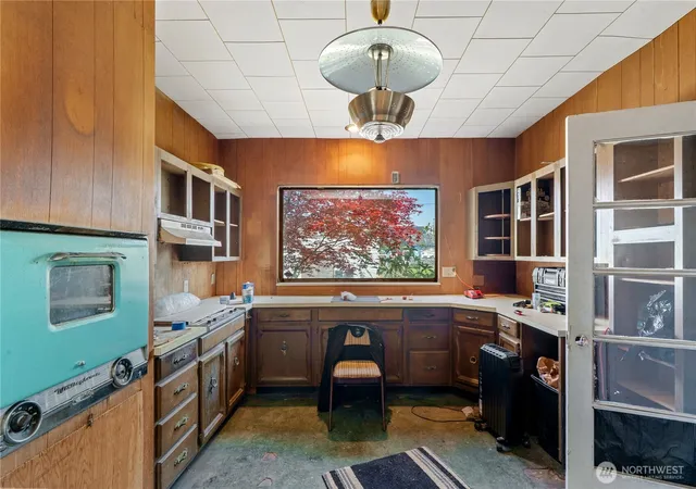 Photo 3 of Single family home for sale at 901 W Market St, Aberdeen, WA 98520 | MLS# NWM2517613 | Listing updated on 2026-09-29