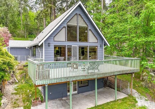 Photo 1 of Single family home for sale at 40420 Ski Park Rd E, Eatonville, WA 98328 | MLS# NWM2517616 | Listing updated on 2026-09-21