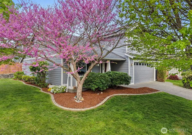 Photo 2 of Single family home for sale at 17216 139th Avenue E, Puyallup, WA 98374 | MLS# NWM2517669 | Listing updated on 2026-09-29