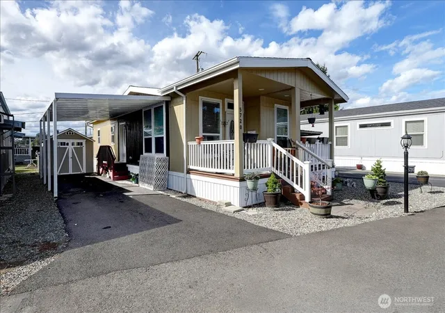 Photo 1 of Manufactured home for sale at 5720 113th Avenue E #75, Puyallup, WA 98372 | MLS# NWM2517842 | Listing updated on 2026-09-21
