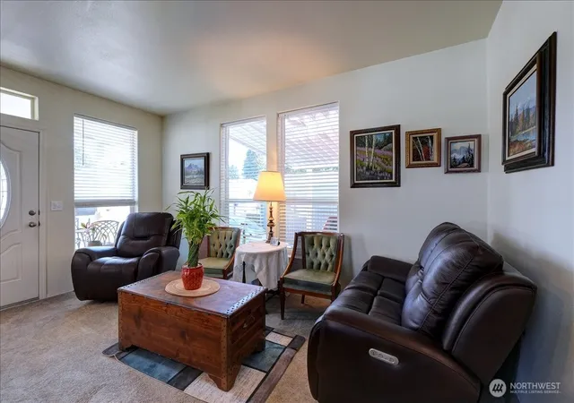 Photo 4 of Manufactured home for sale at 5720 113th Avenue E #75, Puyallup, WA 98372 | MLS# NWM2517842 | Listing updated on 2026-09-21