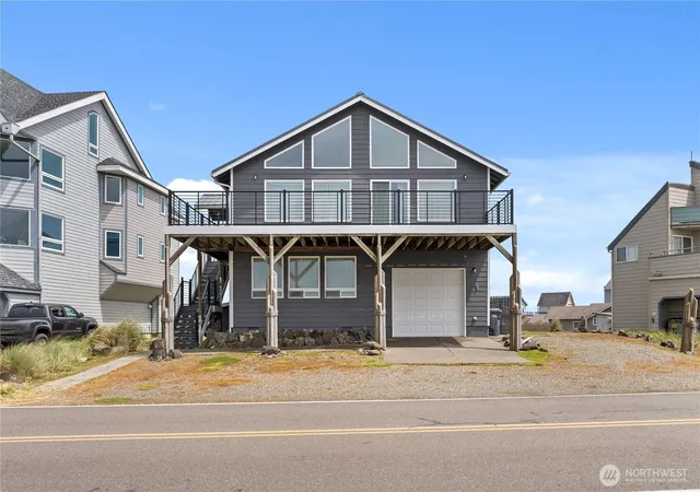 Photo 1 of Single family home for sale at 1593 E Ocean Shrs Blvd Sw, Ocean Shores, WA 98569 | MLS# NWM2517891 | Listing updated on 2026-09-21