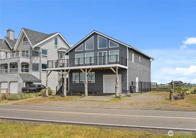 Photo 3 of Single family home for sale at 1593 E Ocean Shrs Blvd SW, Ocean Shores, WA 98569 | MLS# NWM2517891 | Listing updated on 2026-09-21