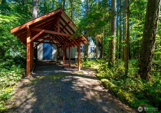 Photo 2 of Single family home for sale at 7480 Glacier Springs Dr, Deming, WA 98244 | MLS# NWM2517947 | Listing updated on 2026-09-24