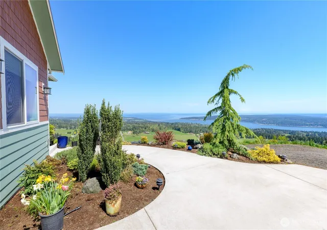Photo 3 of Single family home for sale at 413 Mount Pl, Sequim, WA 98382 | MLS# NWM2518027 | Listing updated on 2026-09-21