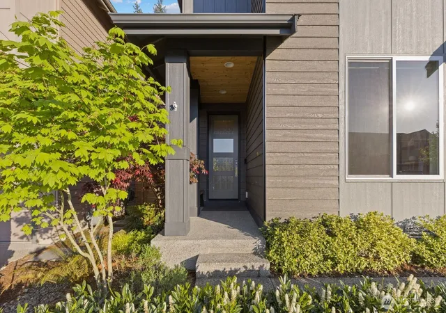 Photo 2 of Single family home for sale at 13409 Edmunds Pkwy E, Bonney Lake, WA 98391 | MLS# NWM2518035 | Listing updated on 2026-09-21