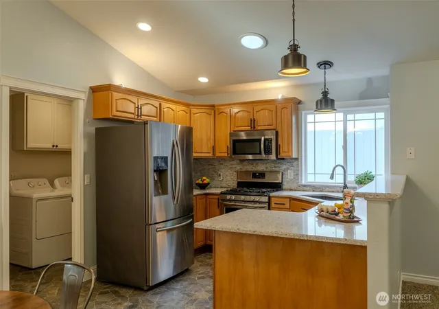 Photo 3 of Single family home for sale at 121 E Stavis Rd, Shelton, WA 98584 | MLS# NWM2518048 | Listing updated on 2026-09-21