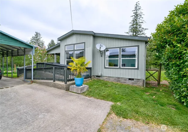 Photo 1 of Manufactured home for sale at 10419 Sandridge Rd, Long Beach, WA 98631 | MLS# NWM2518058 | Listing updated on 2026-09-21