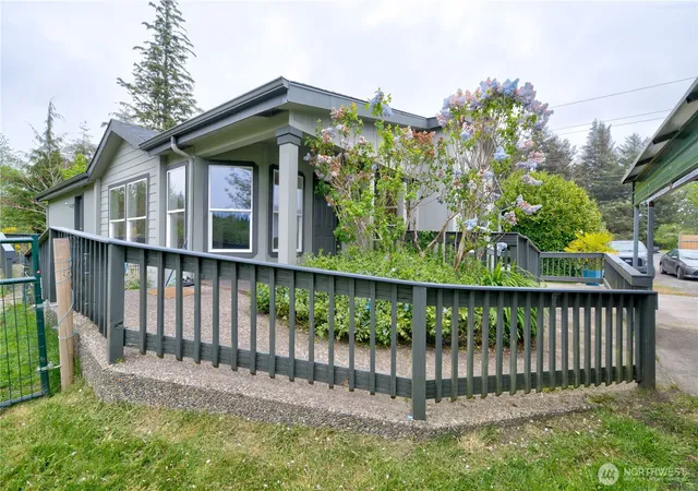 Photo 3 of Manufactured home for sale at 10419 Sandridge Rd, Long Beach, WA 98631 | MLS# NWM2518058 | Listing updated on 2026-09-21