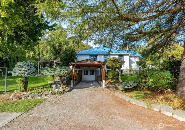 Photo 2 of Single family home for sale at 7362 N Superior Ave, Concrete, WA 98237 | MLS# NWM2518062 | Listing updated on 2026-09-21