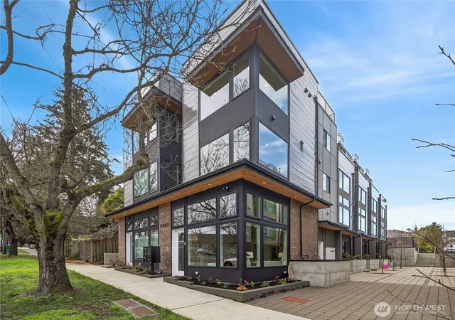Townhouse for sale at 6543 35th Avenue SW #B, Seattle, WA 98126 | MLS# NWM2518115