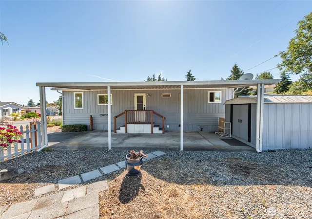 Photo 3 of Manufactured home for sale at 921 S 3rd Avenue #15, Sequim, WA 98382 | MLS# NWM2518206 | Listing updated on 2026-09-21