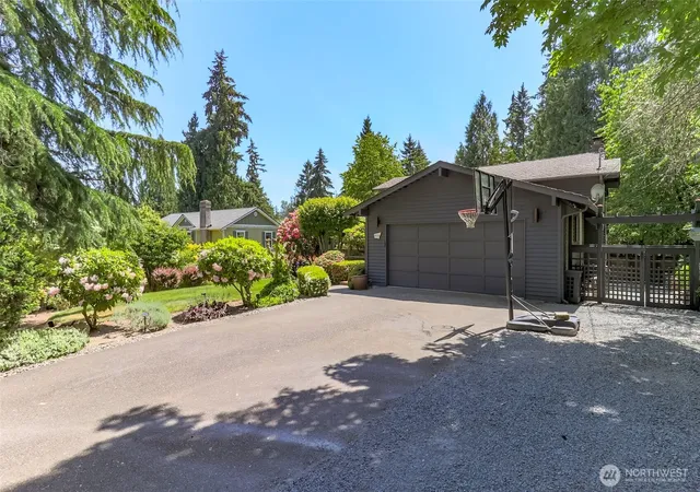 Photo 3 of Single family home for sale at 9506 29th Street Ct E, Puyallup, WA 98371 | MLS# NWM2518208 | Listing updated on 2026-09-27
