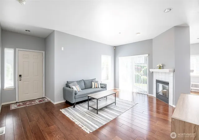 Photo 3 of Condo for sale at 4714 Fairwood Blvd Ne #905, Tacoma, WA 98422 | MLS# NWM2518216 | Listing updated on 2026-09-21