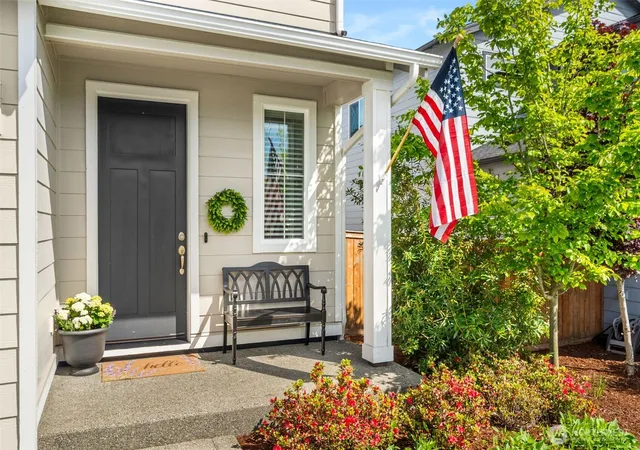 Photo 1 of Single family home for sale at 2032 Cantergrove Dr Se, Lacey, WA 98503 | MLS# NWM2518227 | Listing updated on 2026-09-30