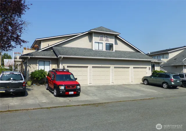 Multi family home for sale at 1509 Sunset Pl, Mount Vernon, WA 98273 | MLS# NWM2518235