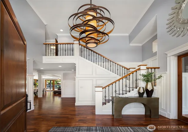 Photo 2 of Mansion for sale at 8617 Ne 20th Street, Clyde Hill, WA 98004 | MLS# NWM2518254 | Listing updated on 2026-09-21