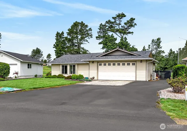Photo 2 of Single family home for sale at 1211 314th Place, Ocean Park, WA 98640 | MLS# NWM2518257 | Listing updated on 2026-09-21