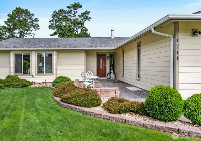 Photo 3 of Single family home for sale at 1211 314th Place, Ocean Park, WA 98640 | MLS# NWM2518257 | Listing updated on 2026-09-21