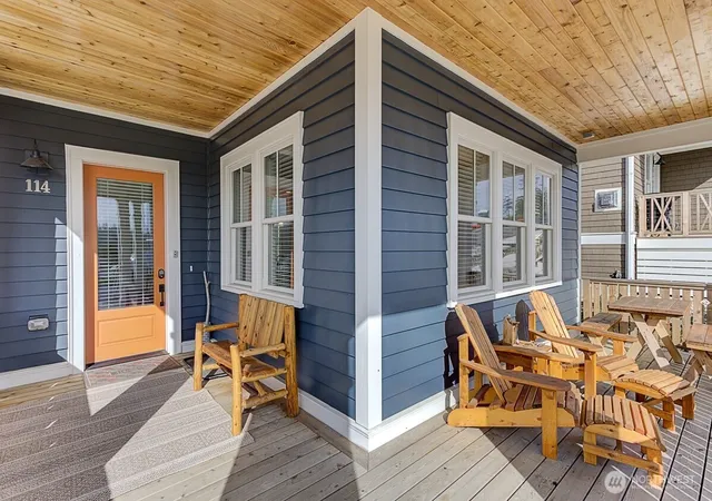 Photo 3 of Single family home for sale at 114 Horizon St, Pacific Beach, WA 98571 | MLS# NWM2518266 | Listing updated on 2026-09-21