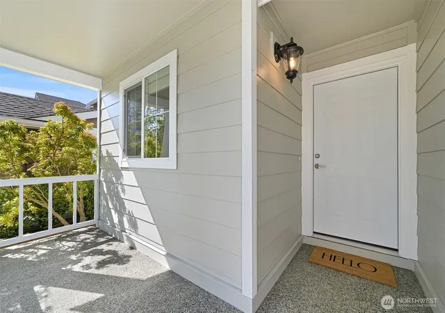 Photo 3 of Single family home for sale at 414 Holland Ave, Bellingham, WA 98226 | MLS# NWM2518349 | Listing updated on 2026-09-21