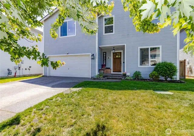 Photo 2 of Single family home for sale at 14823 Terra View St Se, Yelm, WA 98597 | MLS# NWM2518417 | Listing updated on 2026-09-30