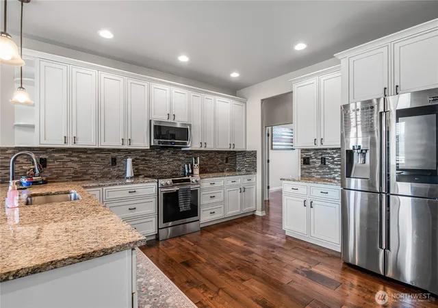 Photo 4 of Single family home for sale at 10223 Rd 58 NE, Moses Lake, WA 98837 | MLS# NWM2518475 | Listing updated on 2026-09-21