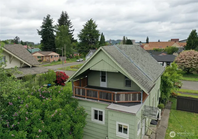 Photo 3 of Single family home for sale at 612 W Cherry St, Centralia, WA 98531 | MLS# NWM2518557 | Listing updated on 2026-09-21