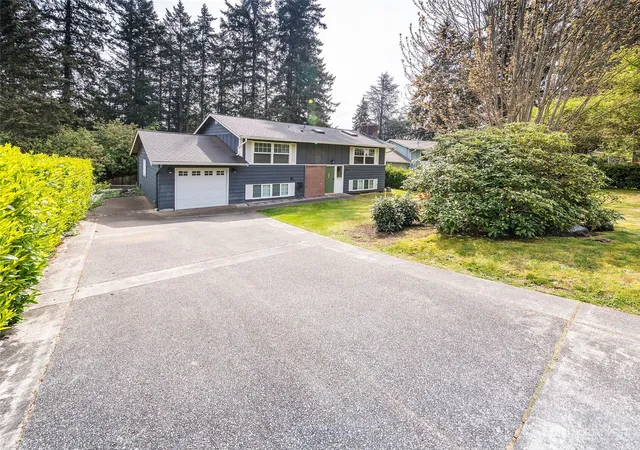 Photo 2 of Single family home for sale at 4823 66th Avenue W, University Place, WA 98467 | MLS# NWM2518587 | Listing updated on 2026-09-21