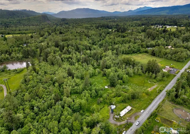 Photo 3 of Manufactured home for sale at 22788 Grip Rd, Sedro Woolley, WA 98284 | MLS# NWM2518604 | Listing updated on 2026-09-21