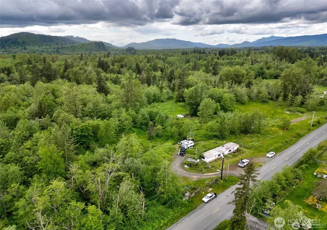 Photo 3 of Manufactured home for sale at 22788 Grip Rd, Sedro Woolley, WA 98284 | MLS# NWM2518604 | Listing updated on 2026-09-21