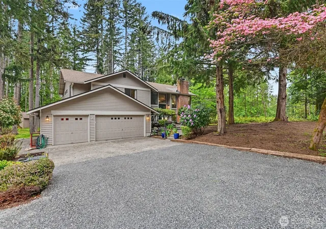 Single family home for sale at 22934 SE 37th Street, Sammamish, WA 98075 | MLS# NWM2518696