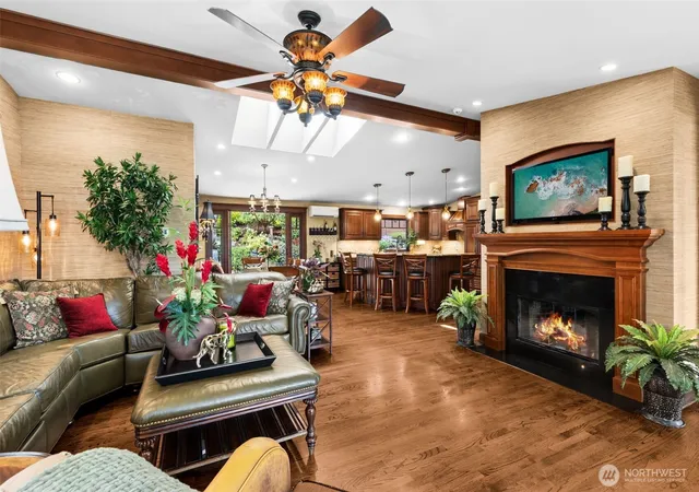 Photo 4 of Single family home for sale at 9825 Glory Dr SE, Olympia, WA 98513 | MLS# NWM2518708 | Listing updated on 2026-09-25