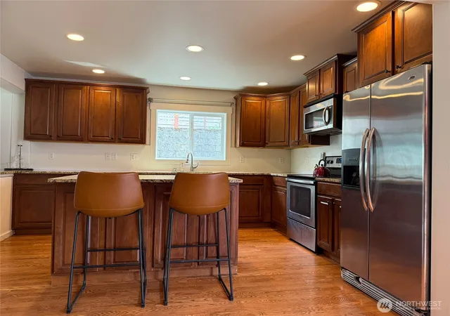 Photo 3 of Single family home for sale at 3012 E Valley View Ter, Tacoma, WA 98404 | MLS# NWM2518751 | Listing updated on 2026-09-21
