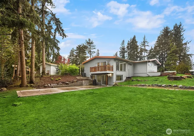 Photo 2 of Single family home for sale at 6279 Ne 154th Street, Kenmore, WA 98028 | MLS# NWM2518791 | Listing updated on 2026-09-21