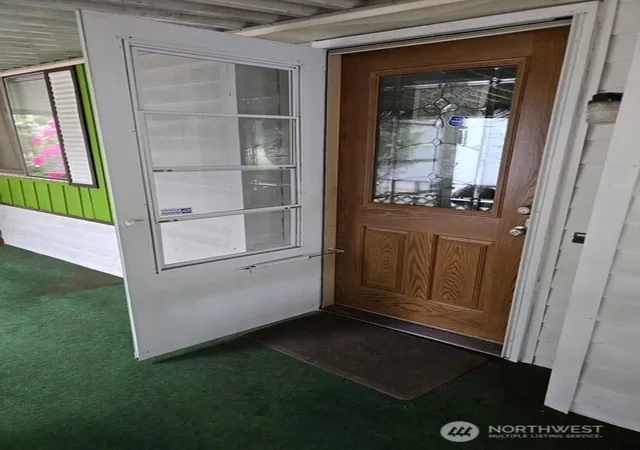 Photo 2 of Manufactured home for sale at 2302 R St Se #43, Auburn, WA 98002 | MLS# NWM2519102 | Listing updated on 2026-09-21