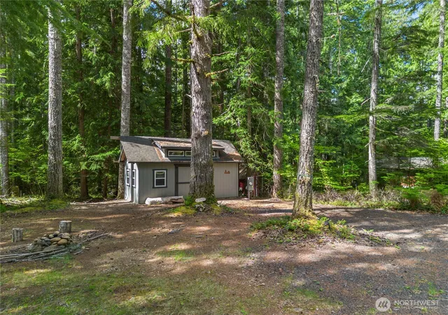 Photo 4 of Land for sale at 430 N Potlatch Dr, Hoodsport, WA 98548 | MLS# NWM2519113 | Listing updated on 2026-09-21