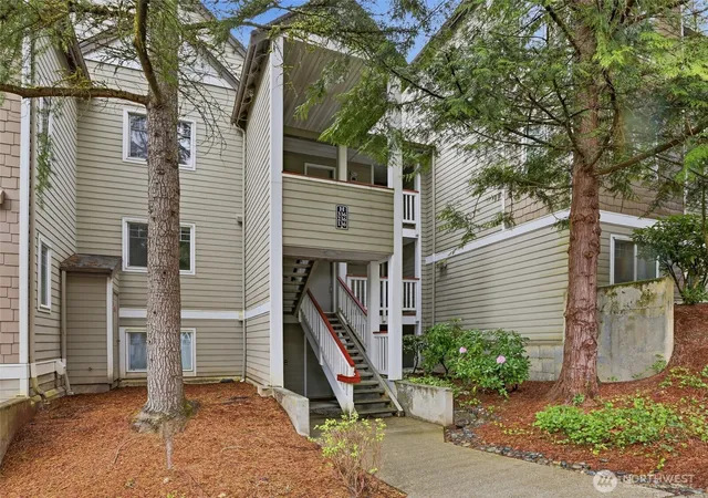 Photo 1 of Condo for sale at 18501 Se Newport Way #H136, Issaquah, WA 98027 | MLS# NWM2519186 | Listing updated on 2026-09-23