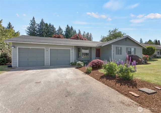Photo 1 of Sale Pending at 816 Vine Cir, Lynden, WA 98264 | MLS# NWM2519267 | Listing updated on 2026-07-01