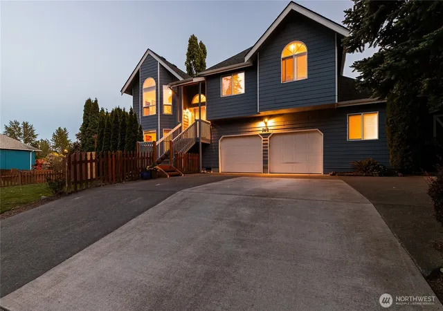 Photo 2 of Sale Pending at 3613 N Grace Ln, Bellingham, WA 98226 | MLS# NWM2519313 | Listing updated on 2026-09-24