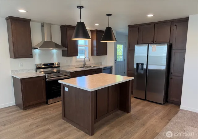 Photo 3 of Manufactured home for sale at 402 Maple Ave #10, Sunnyside, WA 98944 | MLS# NWM2519324 | Listing updated on 2026-09-21