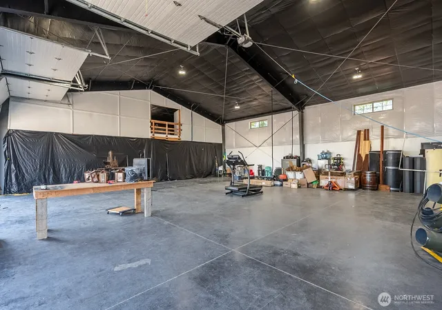 Photo 3 of Sale Pending at 3962 Rd F NE, Moses Lake, WA 98837 | MLS# NWM2519351 | Listing updated on 2026-10-02