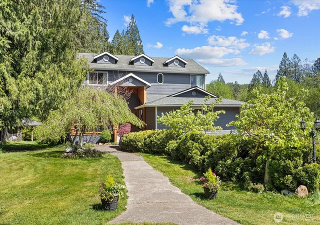 Photo 1 of Single family home for sale at 121 N Carpenter Rd, Snohomish, WA 98290 | MLS# NWM2519373 | Listing updated on 2026-09-21