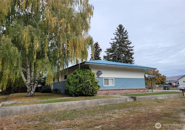 Photo 1 of Multi family home for sale at 615 5th Street, Oroville, WA 98844 | MLS# NWM2519388 | Listing updated on 2026-09-21