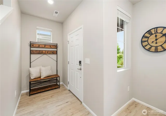Photo 3 of Single family home for sale at 32879 Ten Trails Pkwy SE, Black Diamond, WA 98010 | MLS# NWM2519396 | Listing updated on 2026-10-01