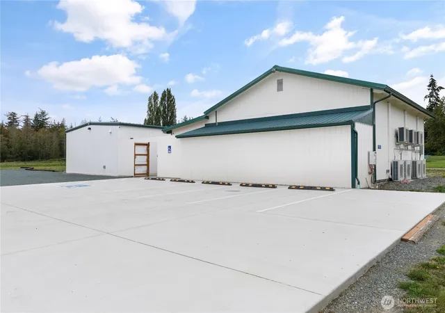 Photo 4 of Sale Pending at 9720 Padilla Hts Rd, Anacortes, WA 98221 | MLS# NWM2519429 | Listing updated on 2026-06-16