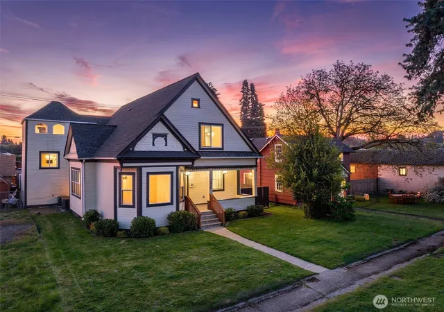 Photo 1 of Single family home for sale at 1016 N Pearl St, Centralia, WA 98531 | MLS# NWM2519440 | Listing updated on 2026-09-20