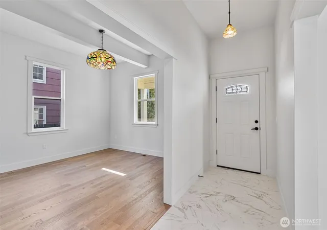 Photo 3 of Single family home for sale at 1016 N Pearl St, Centralia, WA 98531 | MLS# NWM2519440 | Listing updated on 2026-09-20